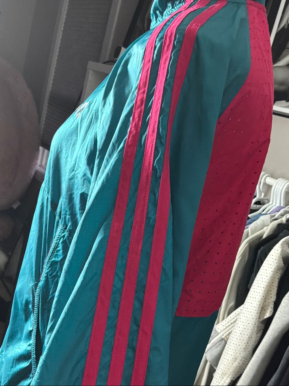 ADIDAS | Y2K INSPIRED RUNNING JACKET - Picture 7 of 15